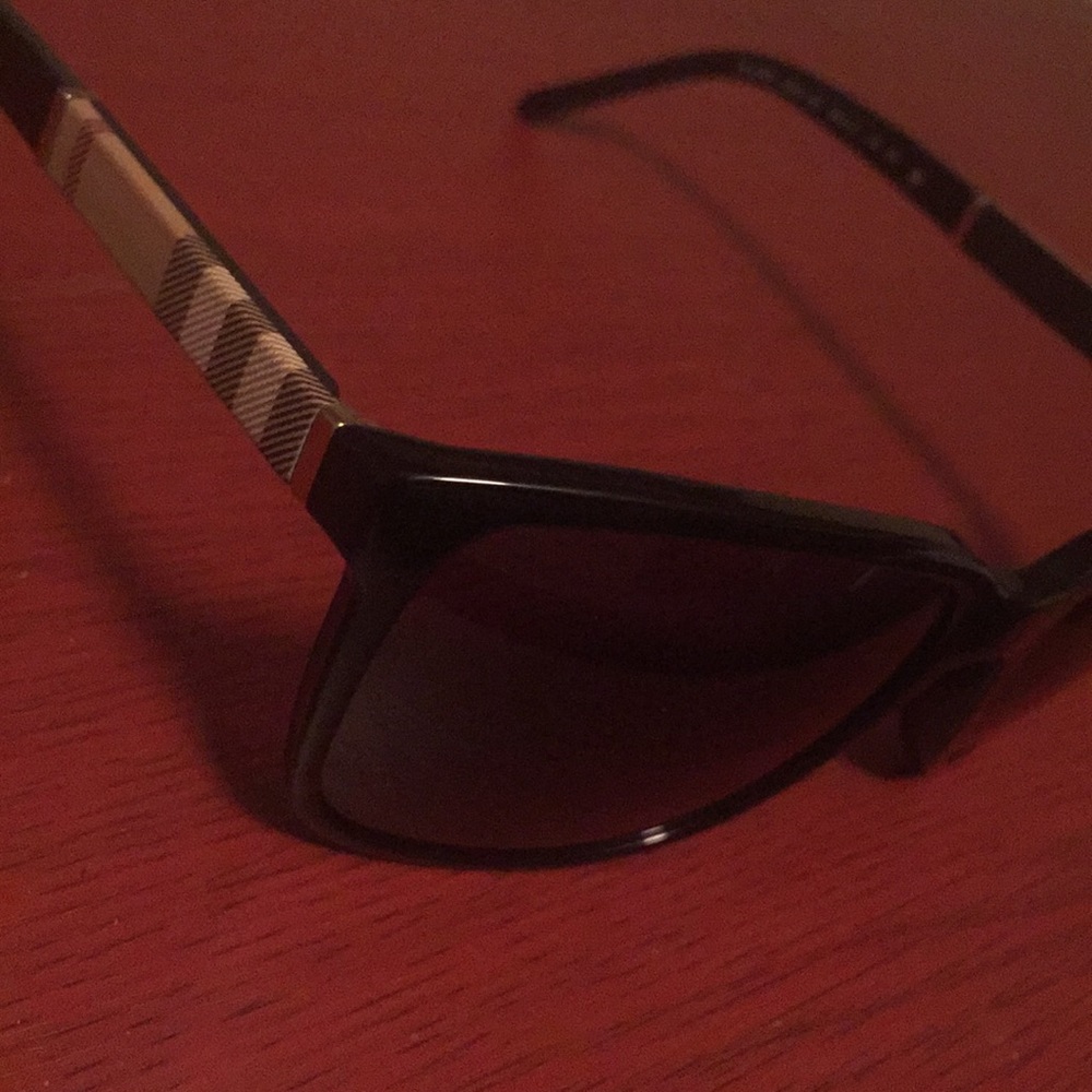 Burberry sunglasses
